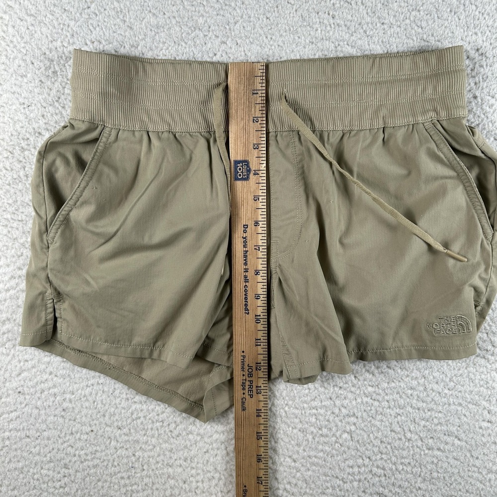 The North Face Shorts Womens Size Medium Beige Quick Dry Hiking Athletic 4" - Picture 12 of 15